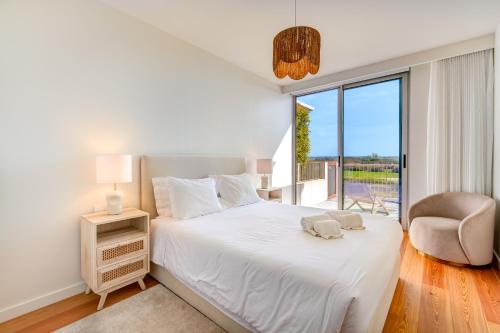 Condominio Bayline Gardens Beach & SPA Robalo by BEDZY — 4-Star Luxury Hotel in Armacao De Pera, Portugal