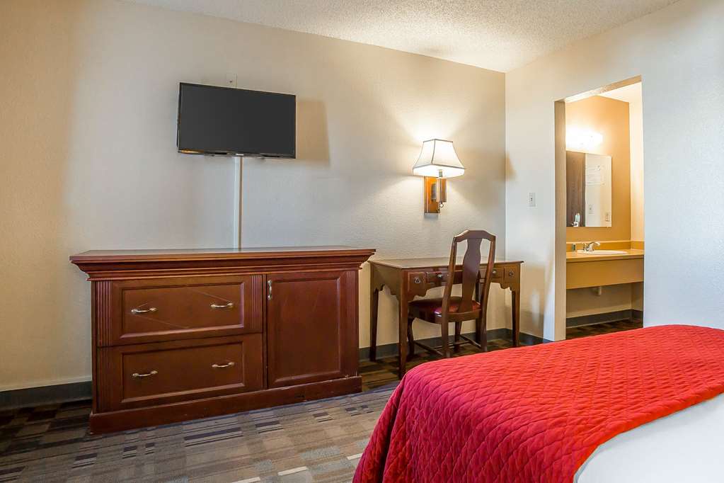 Rodeway Inn Cheyenne I 80 East - photo 20