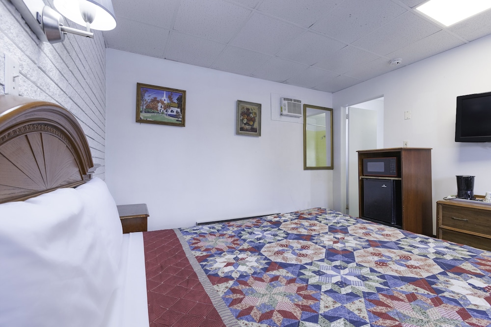 Sonrise Inn Lincoln Hwy By OYO - photo 30