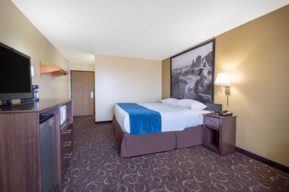 Four Seasons Inn - photo 8