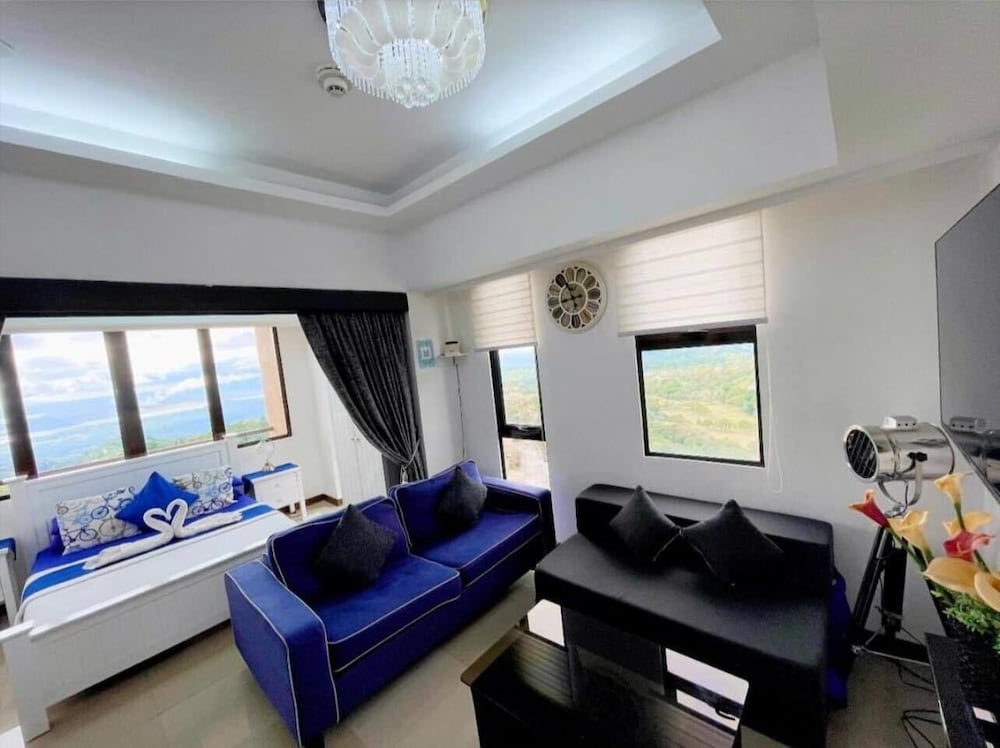 Splendido Tower 2 Ann’s Unit in Laurel, Philippines