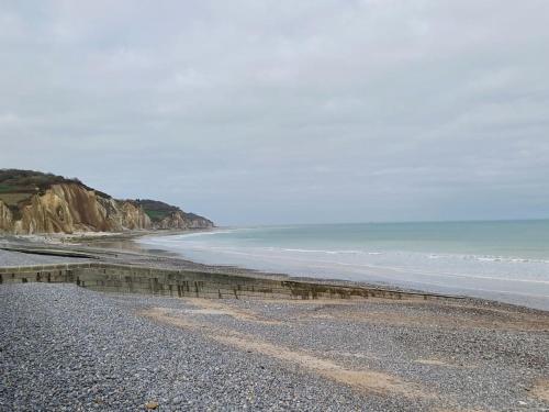 A 2 Pas De La Mer — Hautot Sur Mer