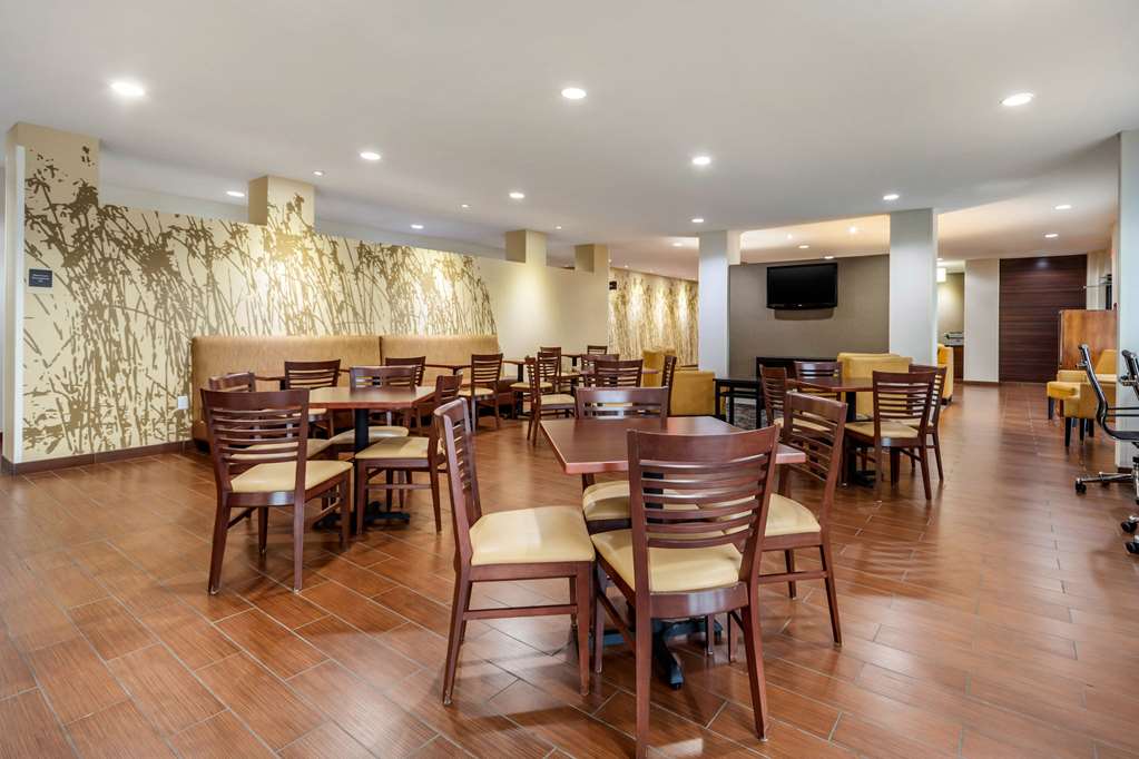 Sleep Inn & Suites Grand Forks Near Alerus Center - photo 35