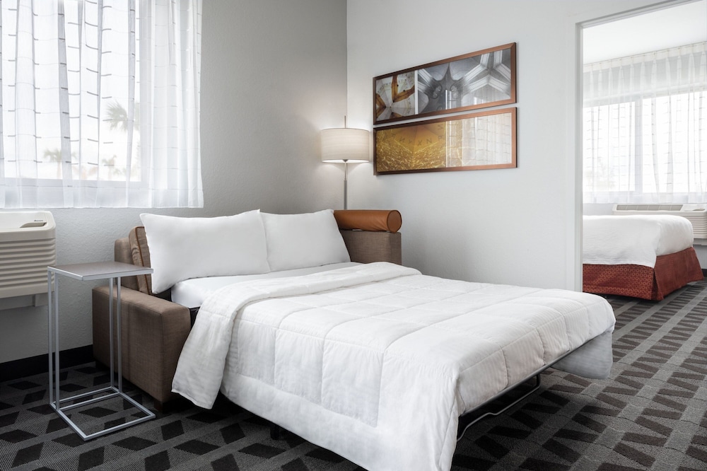 TownePlace Suites by Marriott Venice - photo 4