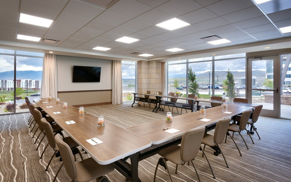 Staybridge Suites Lehi Traverse Ridge Center by IHG - photo 42