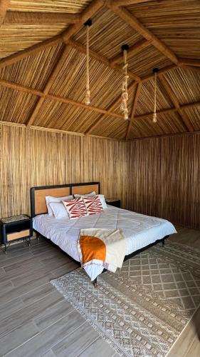Qantab Hut - carbon neutral hotel in Muscat