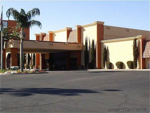 Holiday Inn Hotel & Suites Tucson Airport North - photo 9