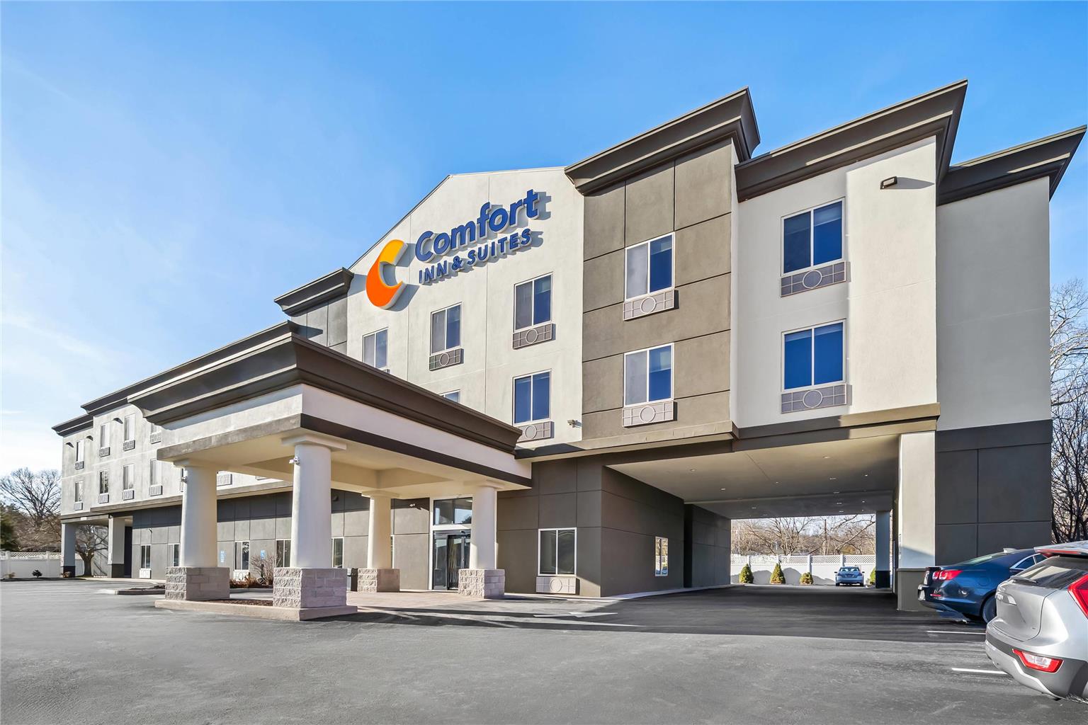 Comfort Inn & Suites Plainville Foxboro - photo 2