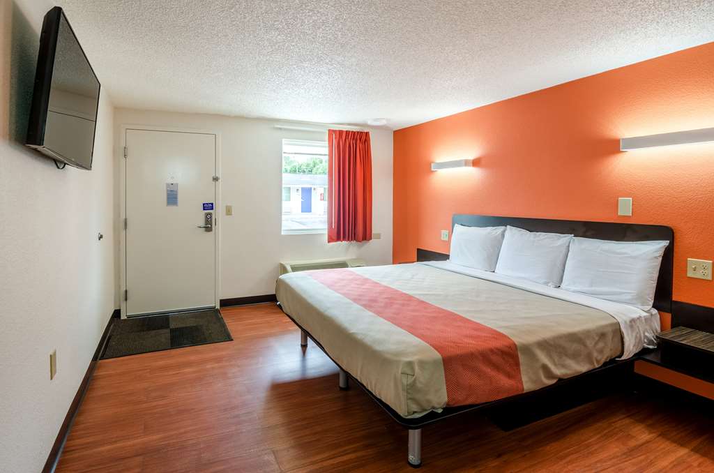 Motel 6 Troutville VA - photo 17