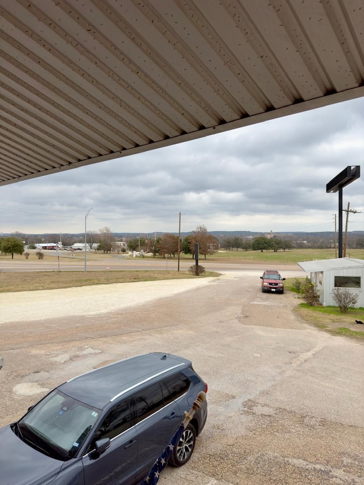 American Inn & RV Park - photo 22