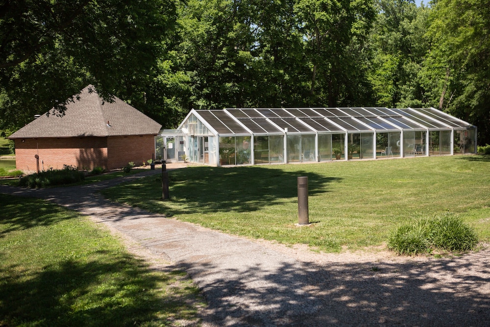 New Harmony Inn Resort and Conference Center - photo 13