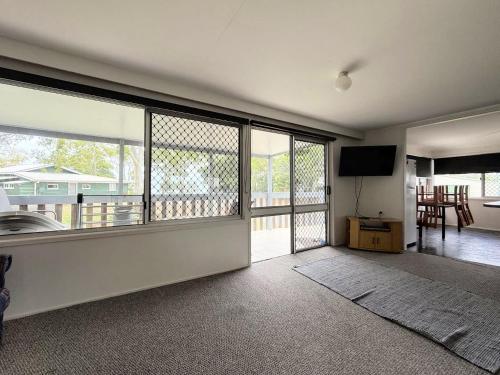 Top Level Unit With Gorgeous Waterviews — Burrum Heads — photo 4