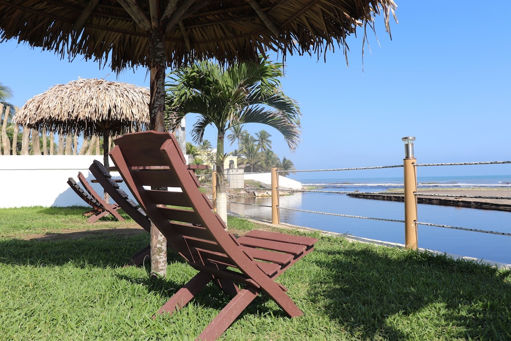 Lunazul Hotel By Rotamundos in Tecolutla, Mexico