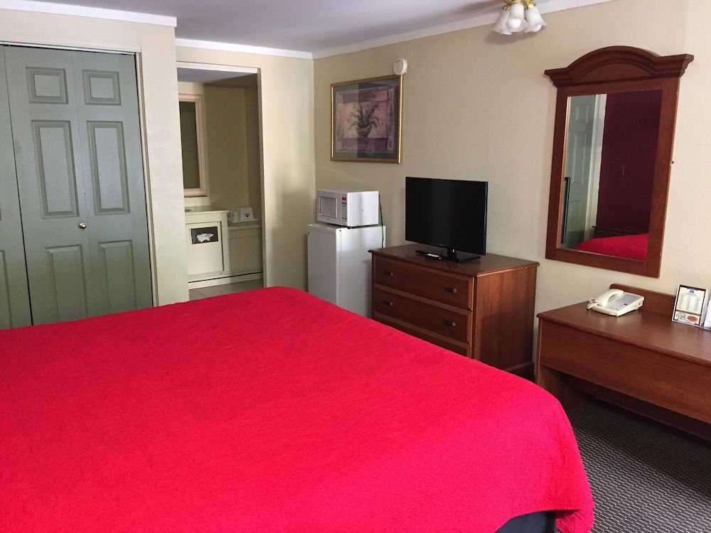Americas Best Value Inn Merrillville - photo 9