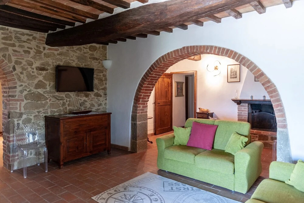 Cypress Apt in Farmhouse with Pool — 4-Star Luxury Hotel in Panicale, Italy