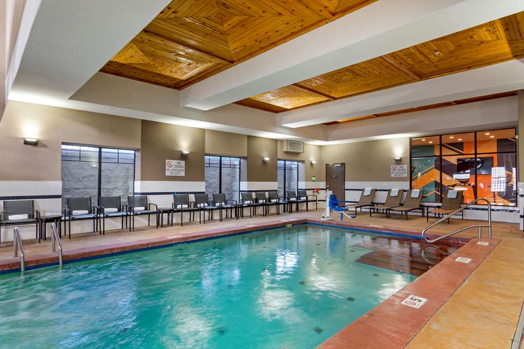 Best Western Premier Liberty Inn Suites - photo 45