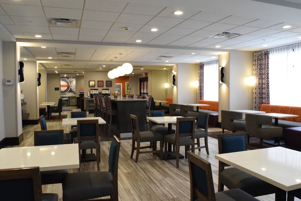 Hampton Inn Buffalo Hamburg - photo 35