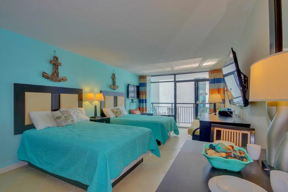 Landmark Resort by Elliott Beach Rentals - photo 6