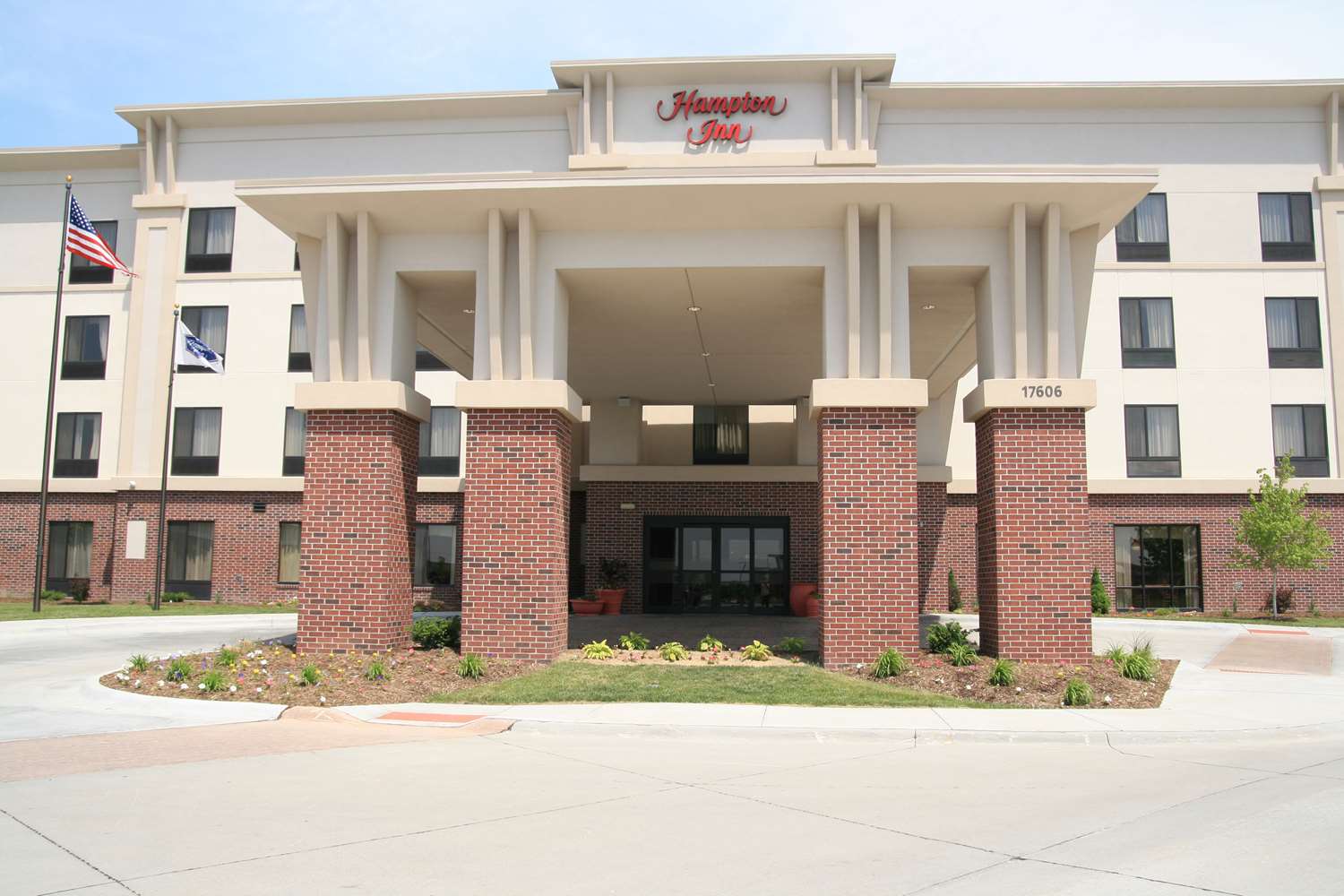 Hampton Inn Omaha West Lakeside - photo 3