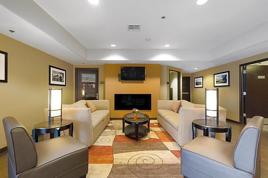 Americas Best Value Inn & Suites Wine Country Santa Rosa - photo 22