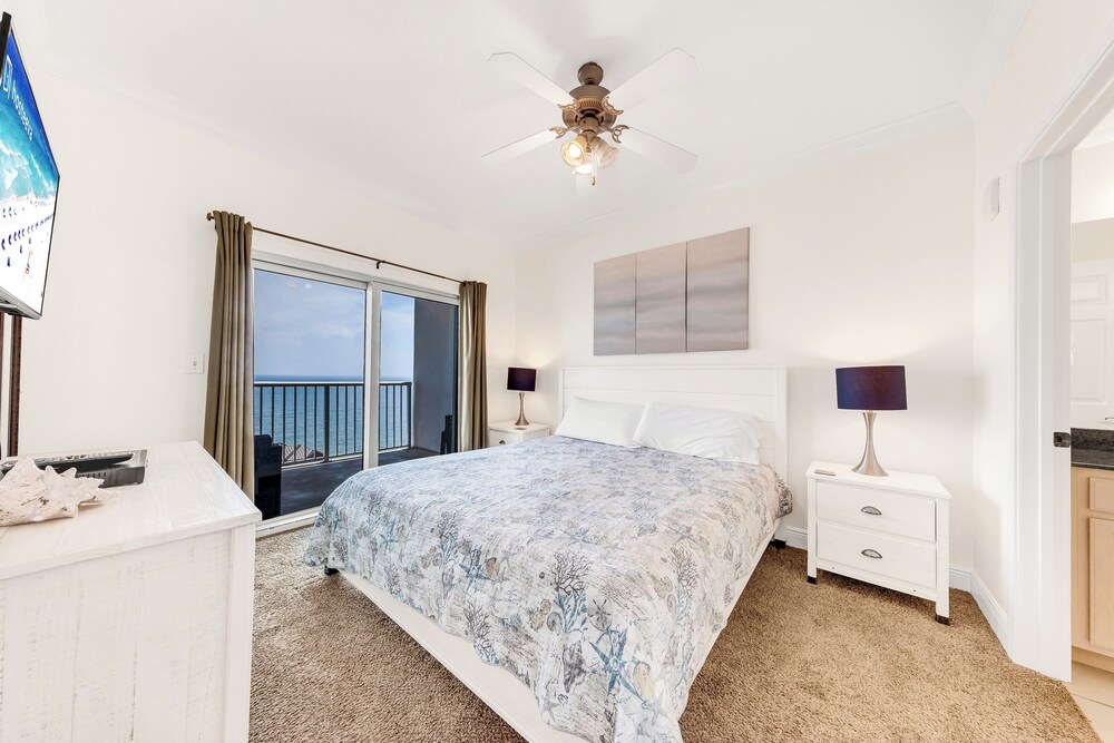 Crystal Tower Comfort Condos by Hosteeva - photo 2
