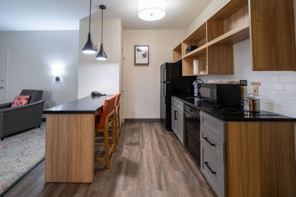 Candlewood Suites Baytown by IHG - photo 36