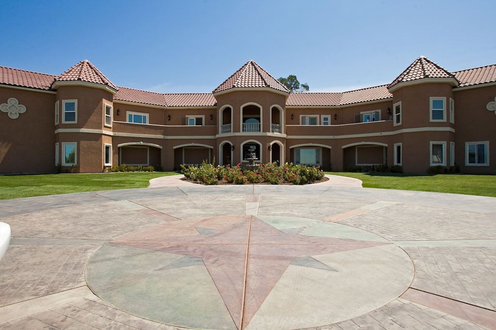 Wilson Creek Manor in Temecula, United States