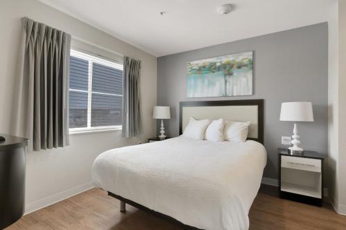 Simplicity At the Rim 1408 I Comfy 2 Bed 2 Bath — 4-Star Luxury Hotel in San Antonio, United States