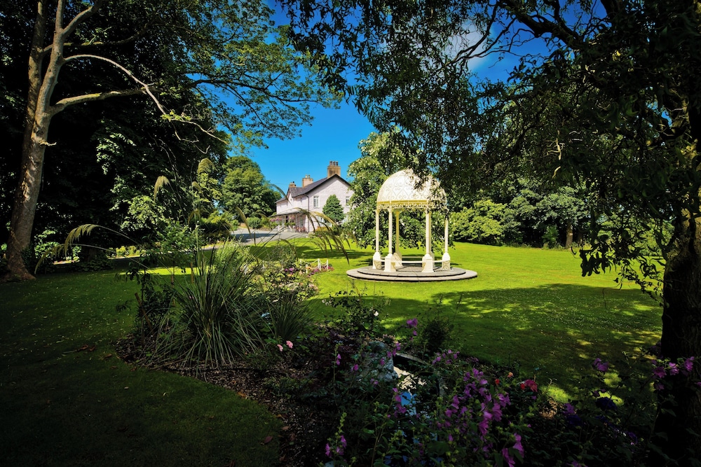 Plas Dinas Country House — 5-Star Luxury Hotel in Caernarfon, United Kingdom