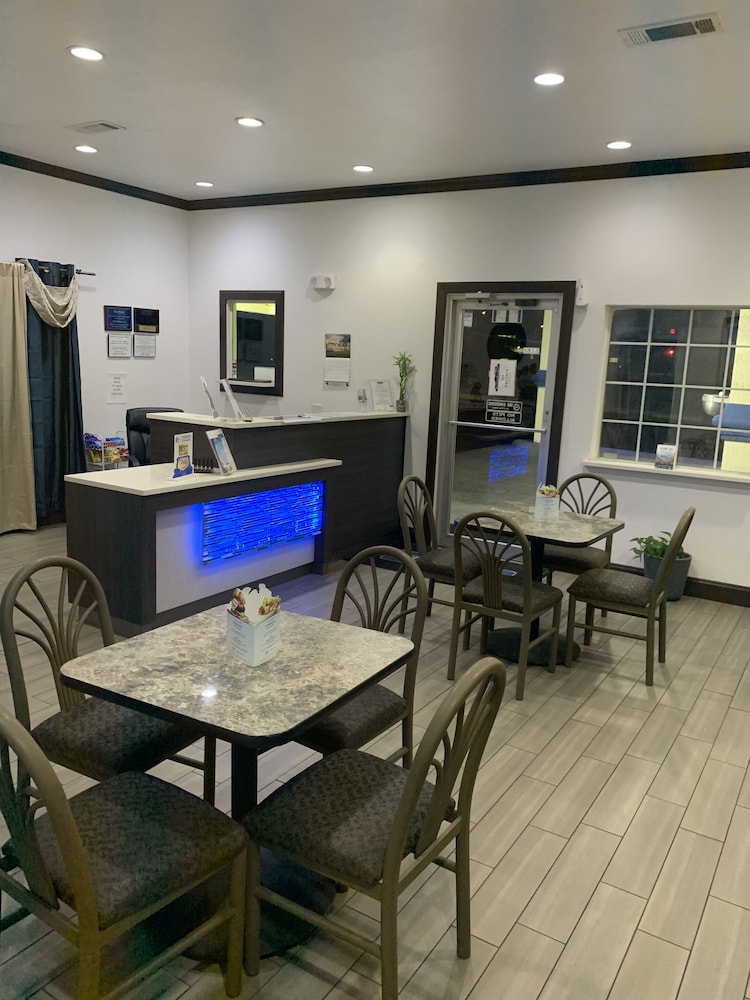 Travelodge by Wyndham Killeen Fort Hood - photo 2