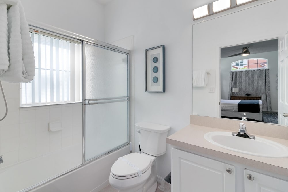 Disney Area 4 bed 3.5 Bathroom Emerald Island - photo 7