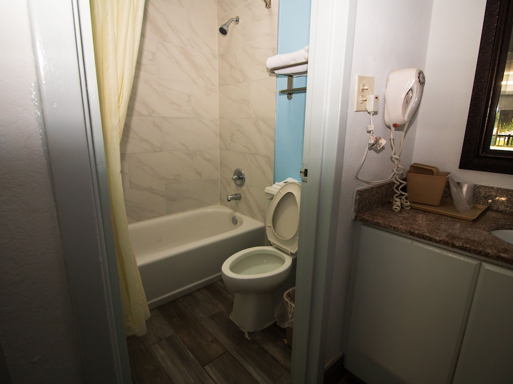 Sweet Dream Inn University Park - photo 20