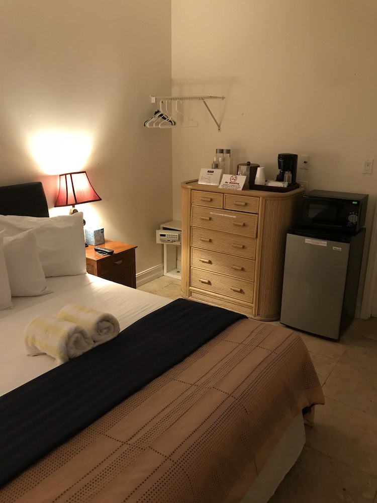 New Orleans House Gay Men Adult Resort - photo 17