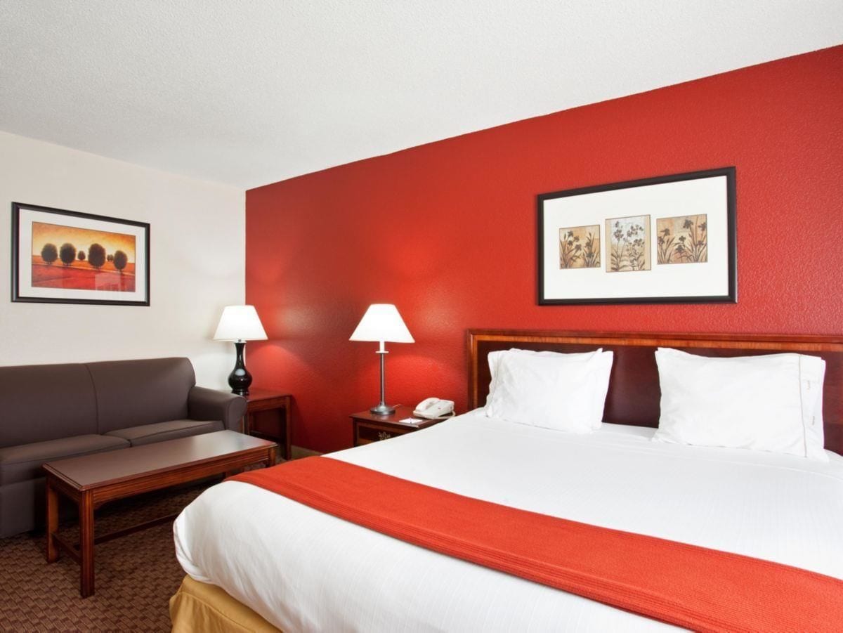 Baymont by Wyndham Merrillville - photo 10