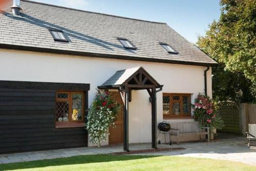 6 Solent Reach Mews in Lymington, United Kingdom