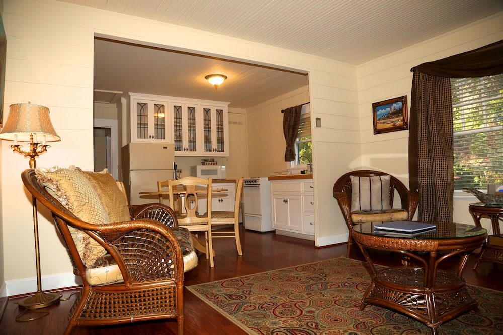Monarch Cove Inn - photo 57