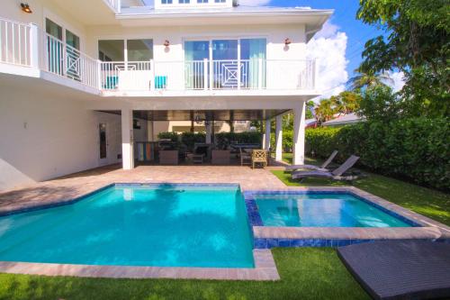 Coconut Cove - photo 25