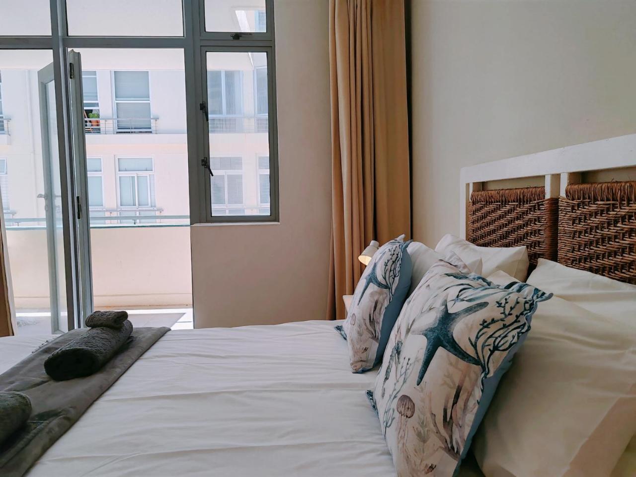 Oceans Place Empire Apartment
