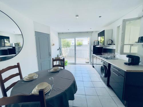 Joli T2 Avec Exterieur in El Volo, France