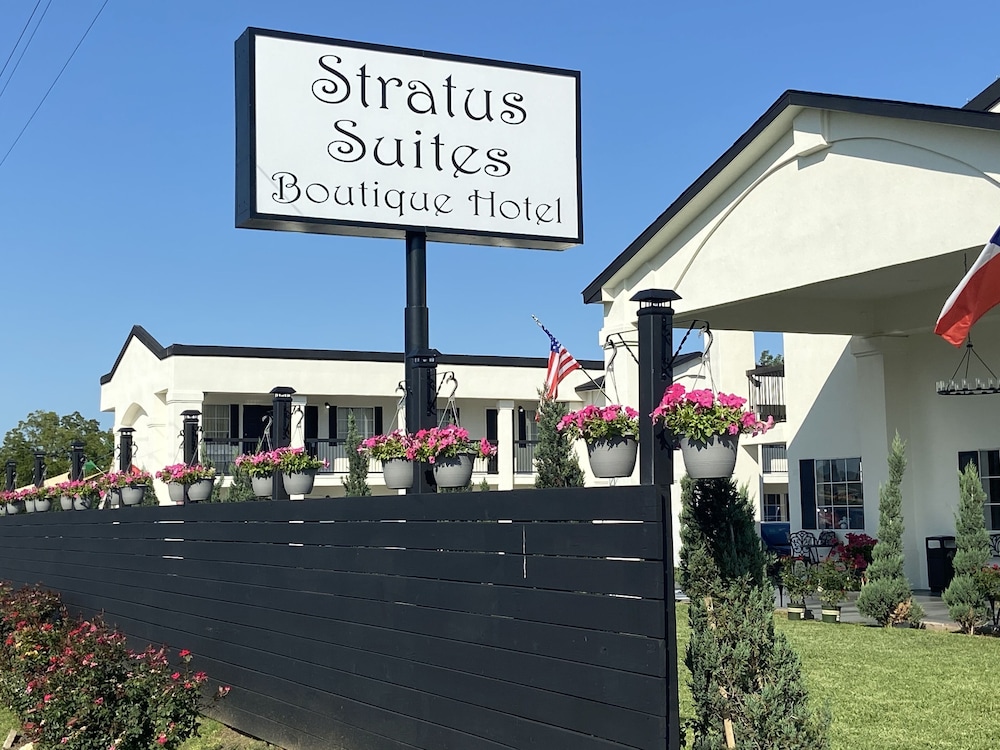 Stratus Suites Boutique Hotel - photo 24