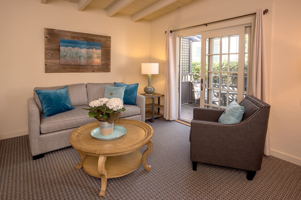 Carmel Country Inn - photo 18