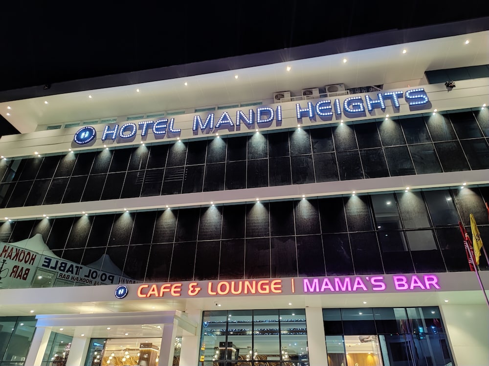 Hotel Mandi Heights Bar Fine Dining & Banquet Hall in Mandi, India