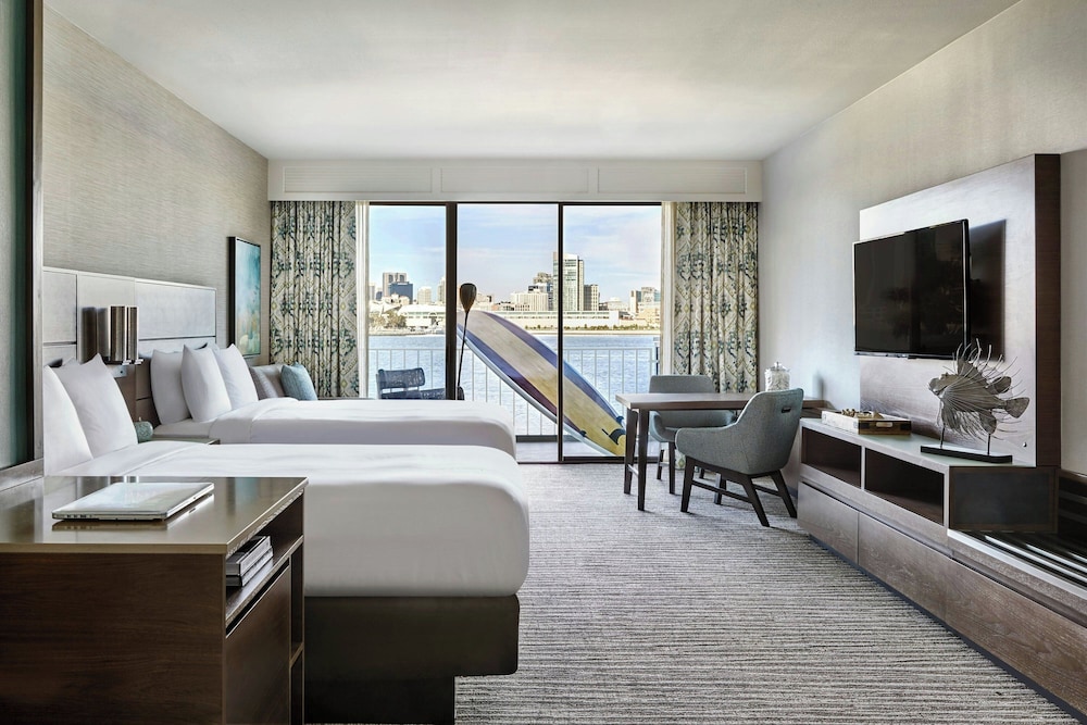 Coronado Island Marriott Resort & Spa - photo 10