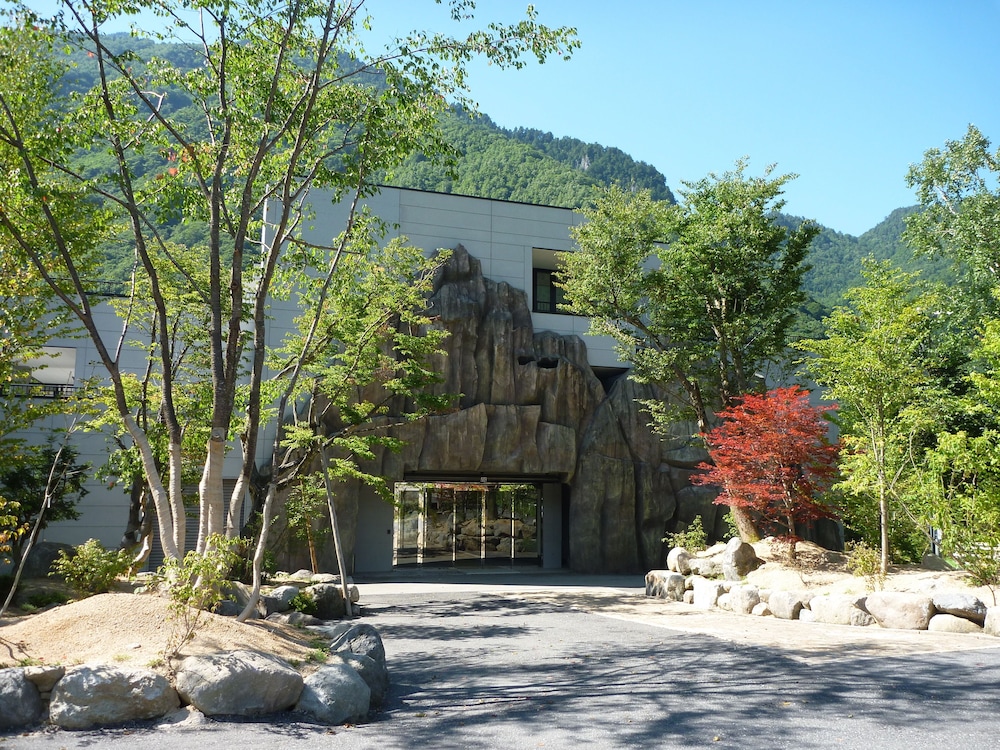 Nakaokogen Hotel Kazaguruma in Takayama, Japan