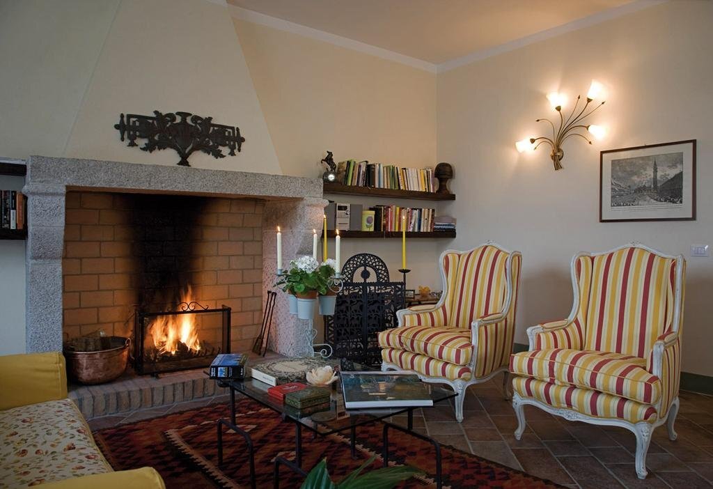 Torre del Borgo Residenza D'Epoca — 4-Star Luxury Hotel in Gropparello, Italy