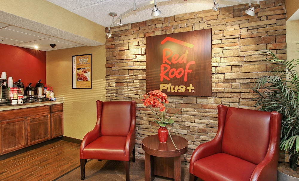 Red Roof Inn PLUS Atlanta Buckhead - photo 4