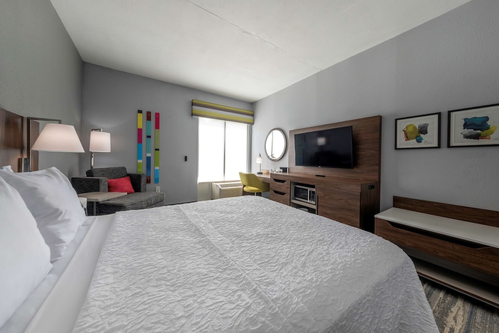 Hampton Inn Swedesboro Philadelphia - photo 12