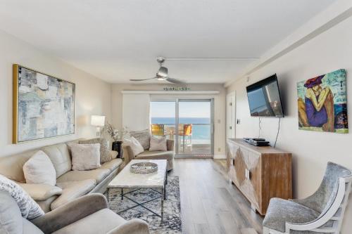 405E Regency Towers - carbon neutral hotel in Unknown City