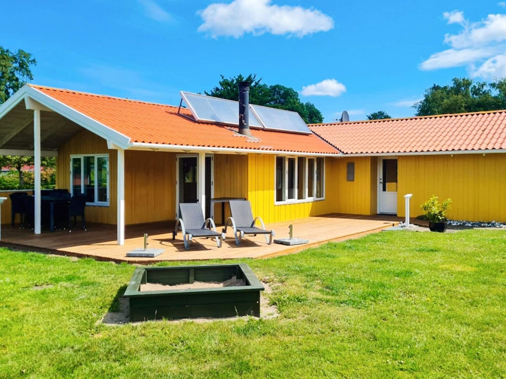 Modern Retreat with Spa By Traum Ferienwohnungen — 4-Star Luxury Hotel in Nordborg, Denmark