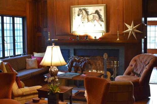 Inn At Richmond - photo 8